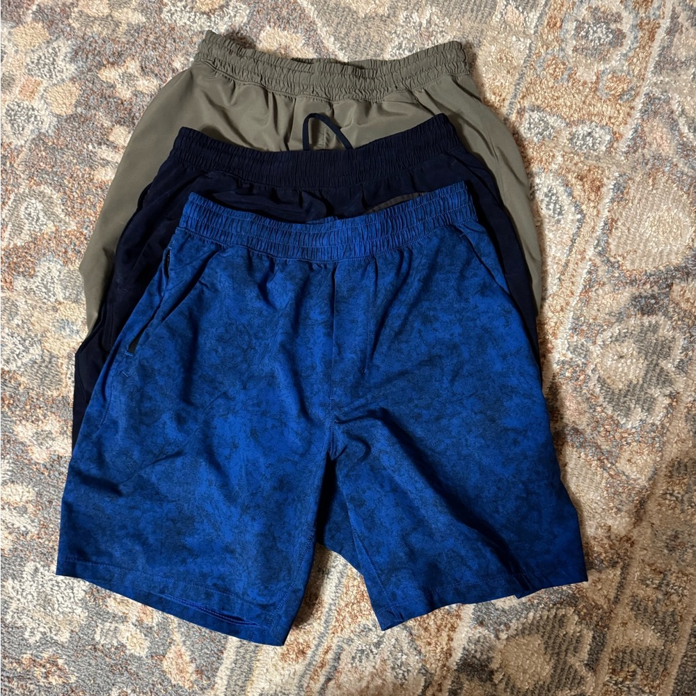 Lululemon Pace breaker Shrts